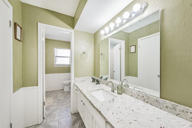 2011 N Palm Court, Pasadena, TX 77502