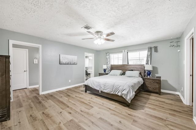 2011 N Palm Court, Pasadena, TX 77502