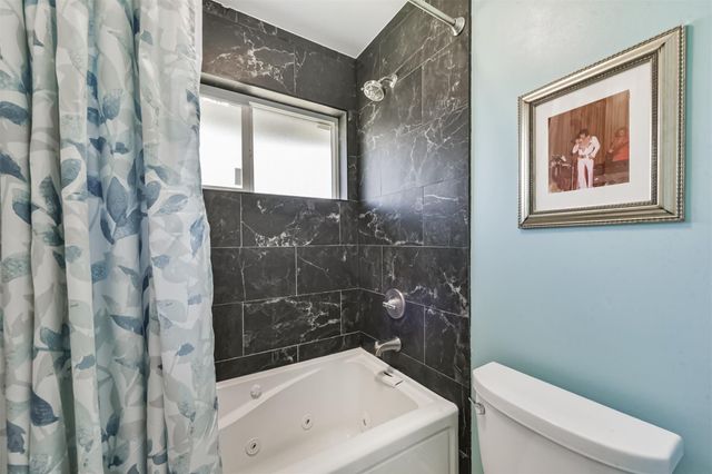 2011 N Palm Court, Pasadena, TX 77502