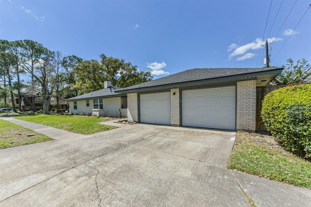 2011 N Palm Court, Pasadena, TX 77502