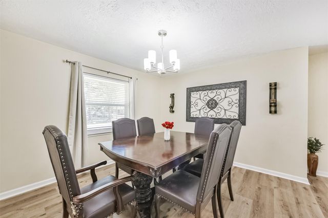 2011 N Palm Court, Pasadena, TX 77502