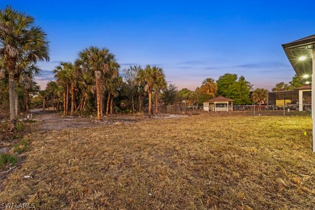 2657 2nd AVE SE, Naples, FL 34117