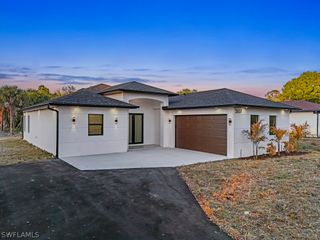 2657 2nd AVE SE, Naples, FL 34117