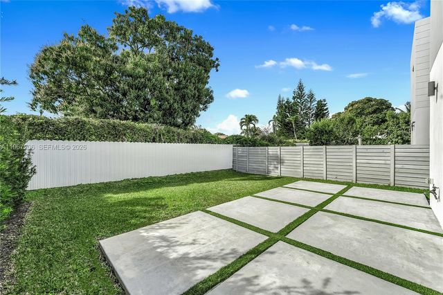 2320 SW 14th Street, Miami, FL 33145