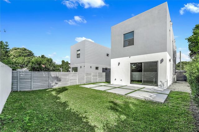 2320 SW 14th Street, Miami, FL 33145