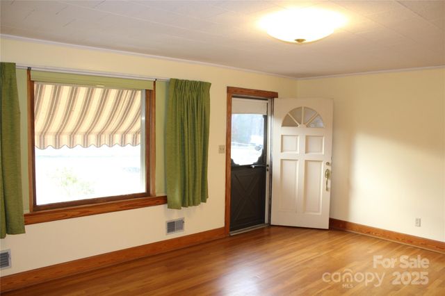 1761 Dearborn Street Extension, Morganton, NC 28655