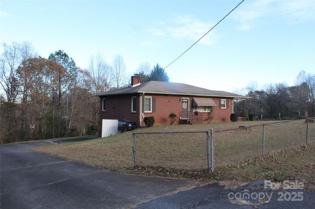 1761 Dearborn Street Extension, Morganton, NC 28655