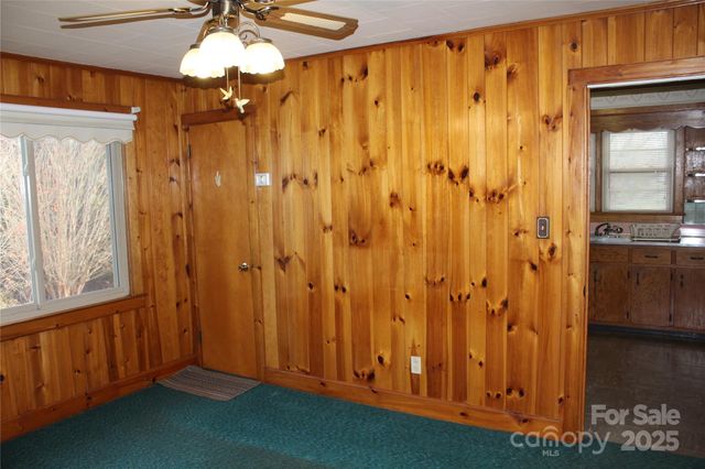 1761 Dearborn Street Extension, Morganton, NC 28655