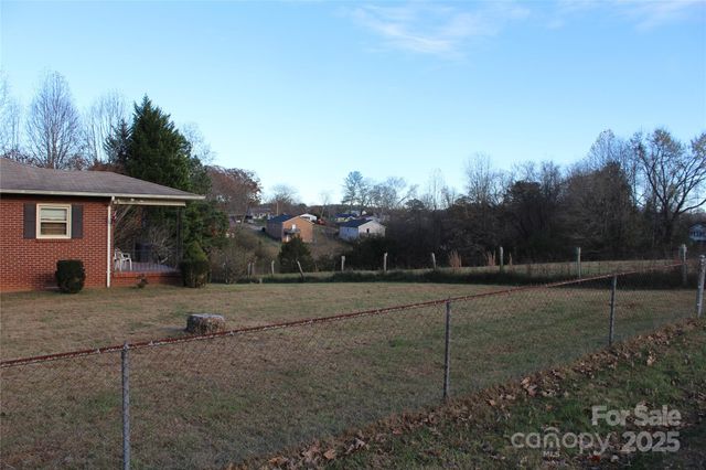 1761 Dearborn Street Extension, Morganton, NC 28655