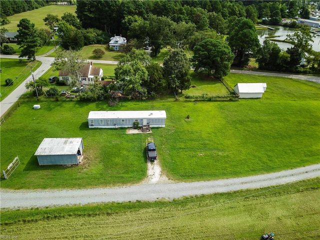 9662 Ban RD, Hayes, VA 23072