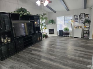 400 E Roberts Lane 95, Bakersfield, CA 93308