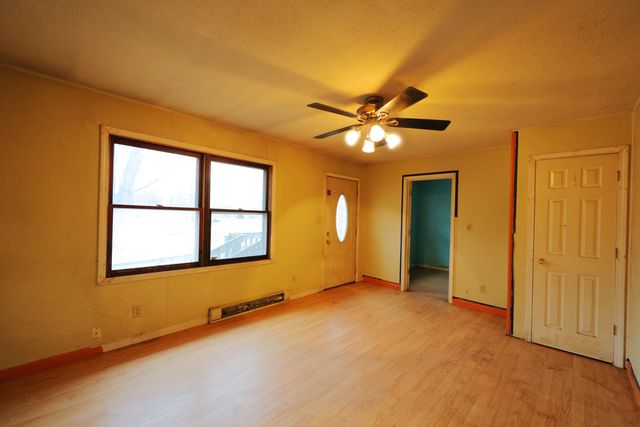 2627 E 1071 N, Demotte, IN 46310