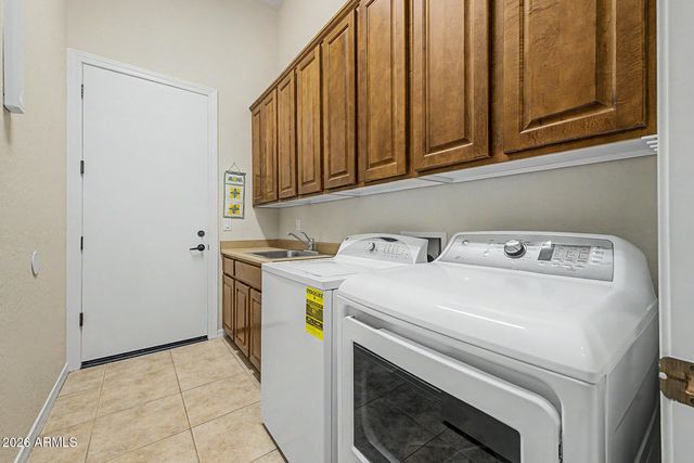 2136 W CAMARGO Drive, Anthem, AZ 85086