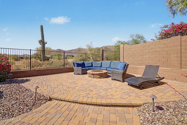 2136 W CAMARGO Drive, Anthem, AZ 85086