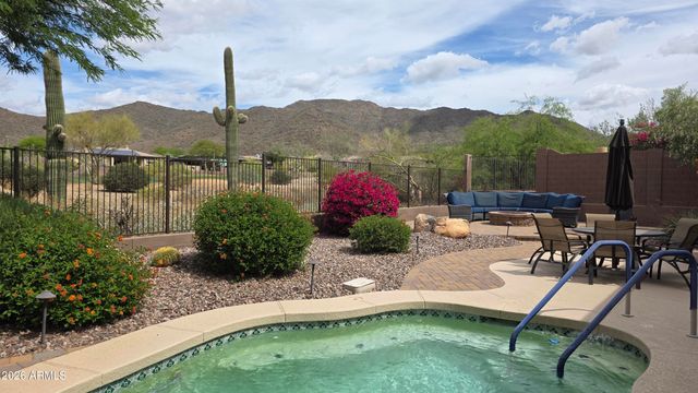 2136 W CAMARGO Drive, Anthem, AZ 85086