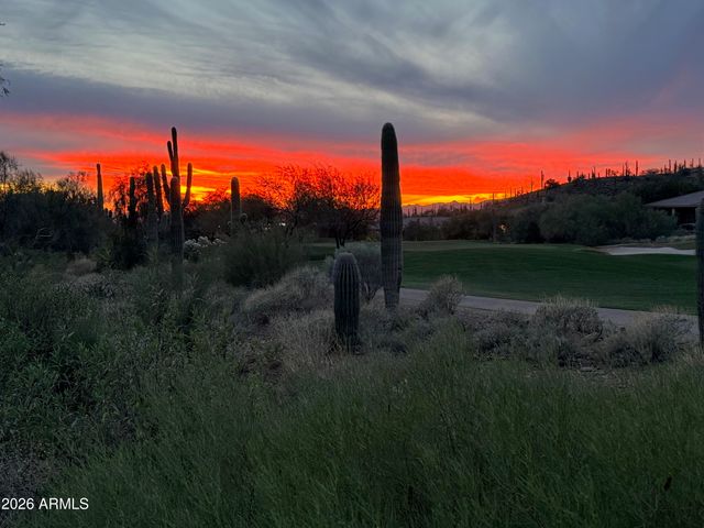 2136 W CAMARGO Drive, Anthem, AZ 85086