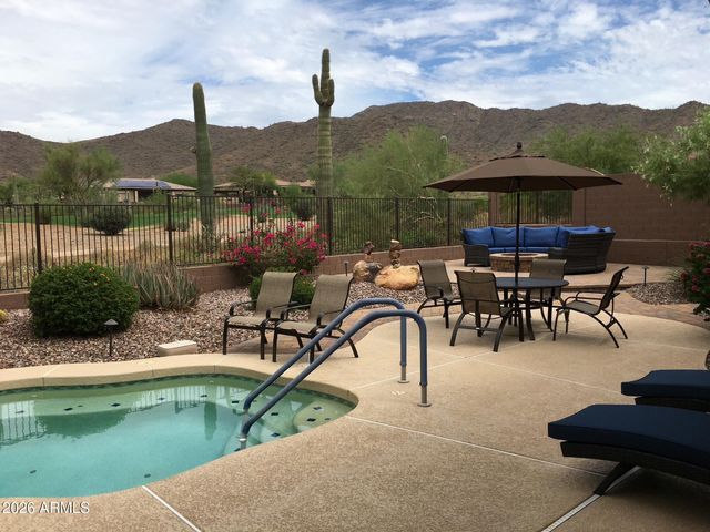 2136 W CAMARGO Drive, Anthem, AZ 85086