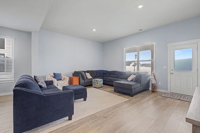 1253 Inverness Pass, Lebanon, TN 37087