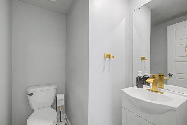 1253 Inverness Pass, Lebanon, TN 37087