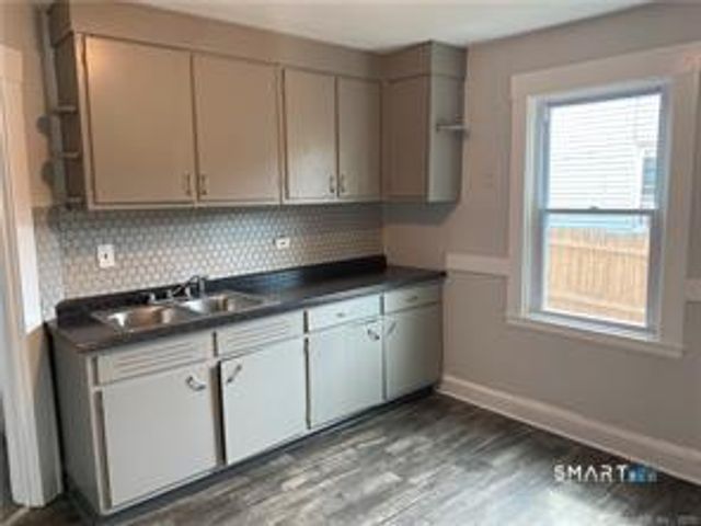 79 North Pond Street, Bristol, CT 06010