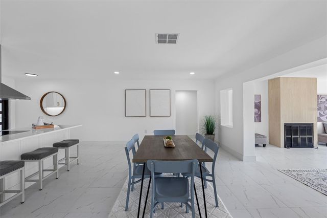 475 115TH AVENUE, Treasure Island, FL 33706