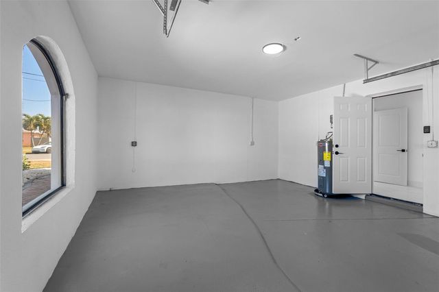 475 115TH AVENUE, Treasure Island, FL 33706