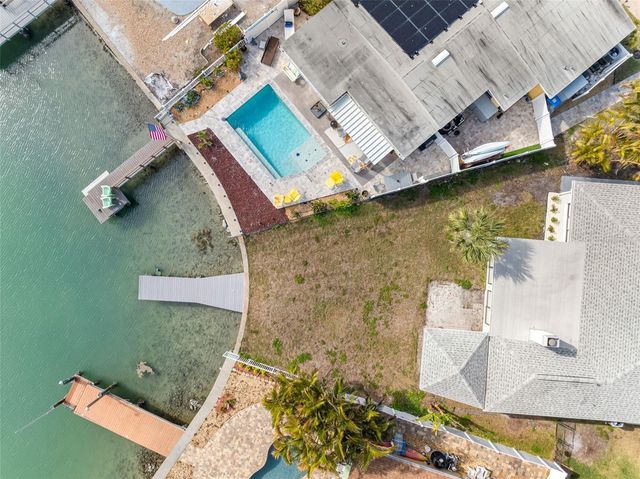 475 115TH AVENUE, Treasure Island, FL 33706