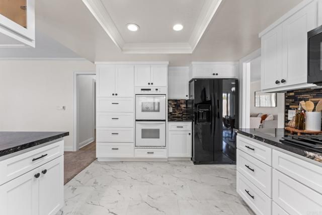 939 Chablis Lane, Vista, CA 92083