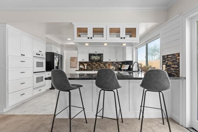 939 Chablis Lane, Vista, CA 92083