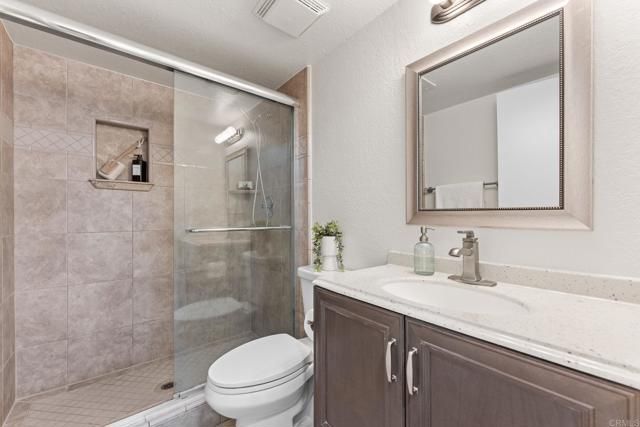 939 Chablis Lane, Vista, CA 92083