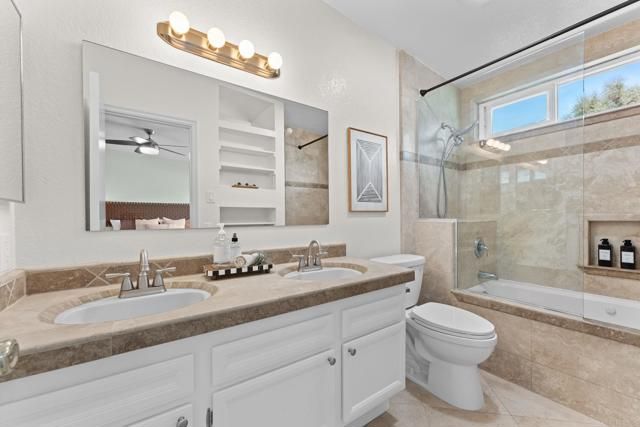 939 Chablis Lane, Vista, CA 92083