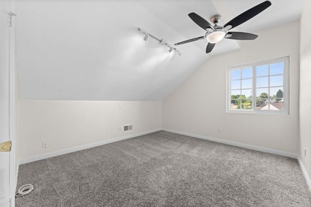939 Chablis Lane, Vista, CA 92083