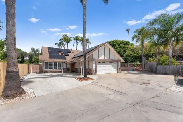 939 Chablis Lane, Vista, CA 92083
