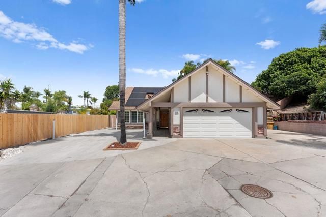 939 Chablis Lane, Vista, CA 92083