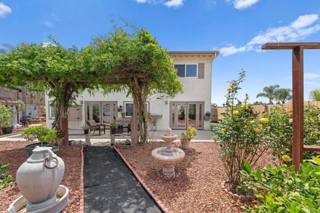 939 Chablis Lane, Vista, CA 92083