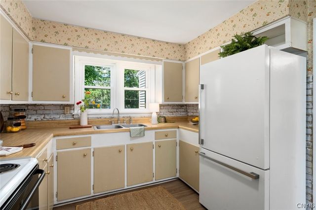 202 West Chestnut Street, Rome, NY 13440