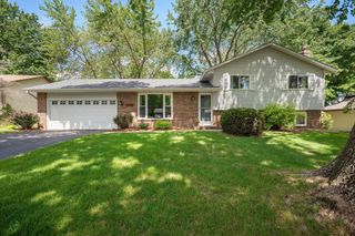12240 Jack Pine Trail, Eden Prairie, MN 55347