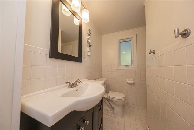 22 Herbst Rd, Kennedy Twp, PA 15108