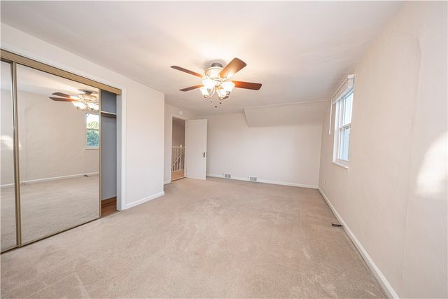 22 Herbst Rd, Kennedy Twp, PA 15108
