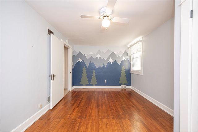 22 Herbst Rd, Kennedy Twp, PA 15108