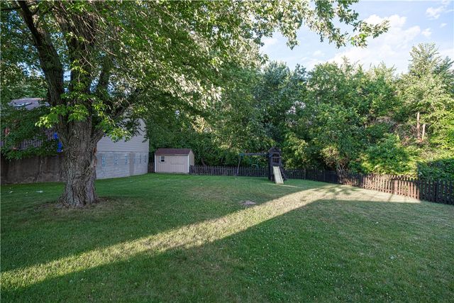 22 Herbst Rd, Kennedy Twp, PA 15108