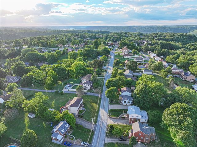22 Herbst Rd, Kennedy Twp, PA 15108