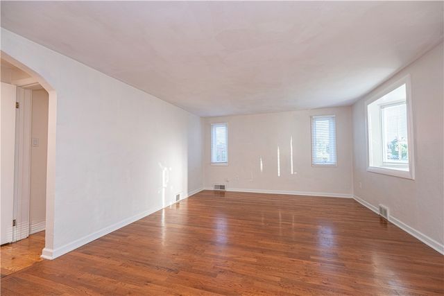 22 Herbst Rd, Kennedy Twp, PA 15108