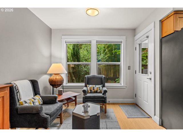 3808 Ne 7TH Ave, Portland, OR 97212