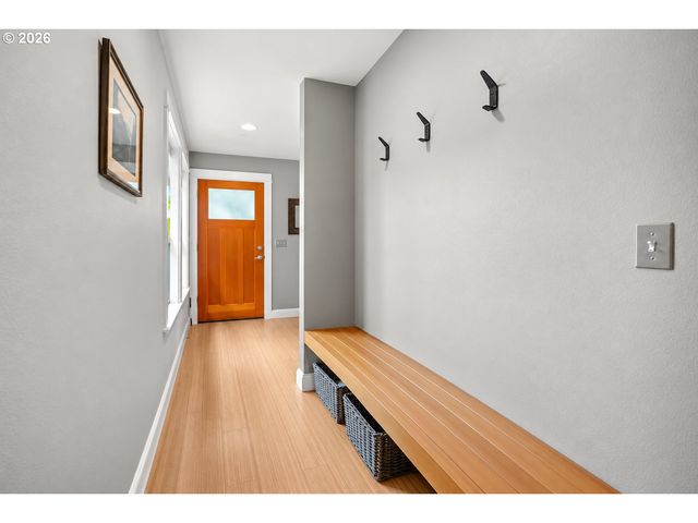 3808 Ne 7TH Ave, Portland, OR 97212
