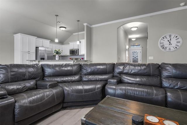 8716 SW 38th Street, Oklahoma City, OK 73179