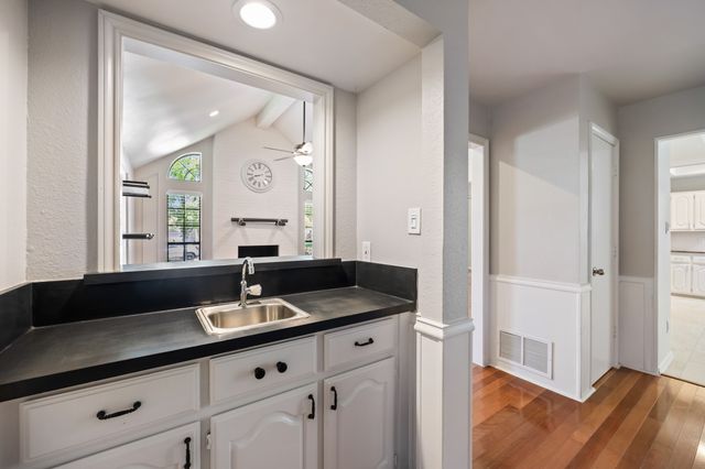 1908 Lavaca Trail, Carrollton, TX 75010