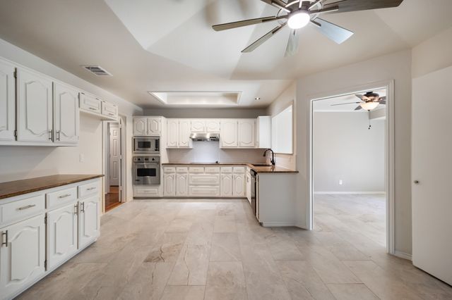 1908 Lavaca Trail, Carrollton, TX 75010