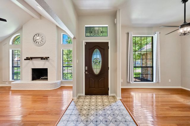1908 Lavaca Trail, Carrollton, TX 75010