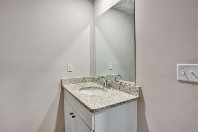 416 Traditions Lane, Hampton, GA 30228